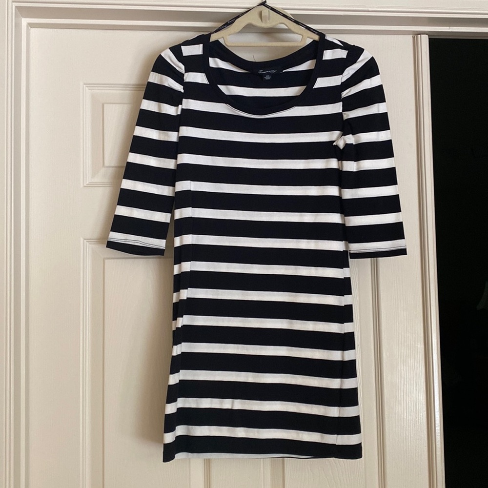 Three quarter sleeve tight going out dress!